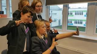 @KingBarrow_Sch Mannequin Challenge