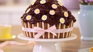 This giant chocolate cupcake recipe is sure to make an impression at
any celebration! it uses special hints and tips so there no need buy
specific equi...