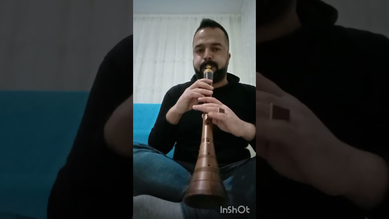 Uzun bir aradan sonra kimseden duyamiycaniz eski bir türküyle sizlerleyiz. iyi seyirler.