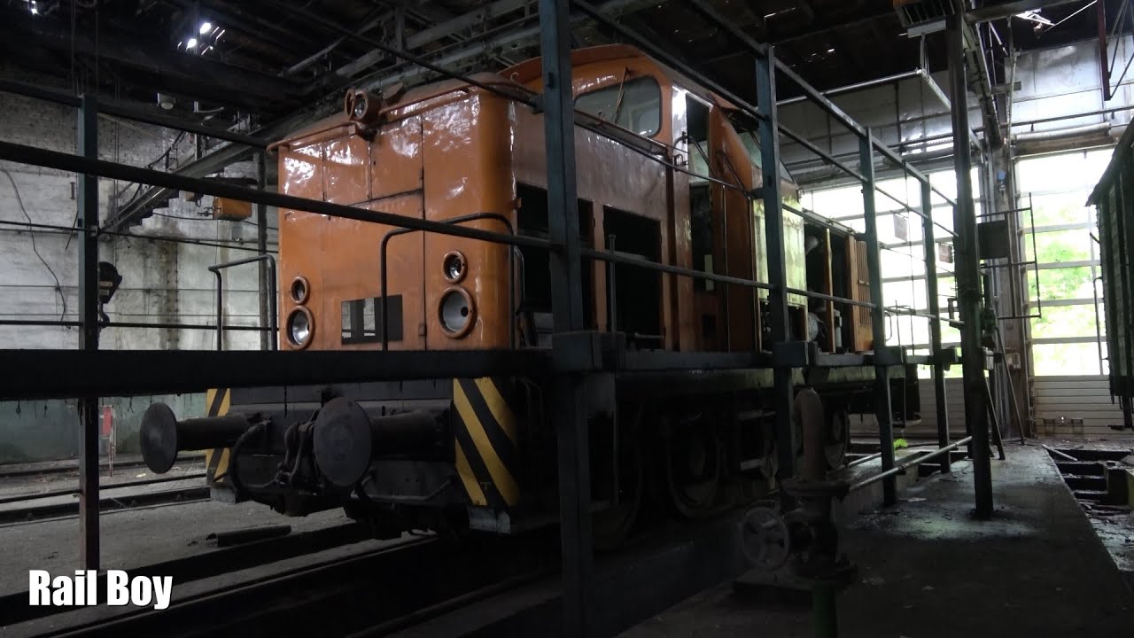 Lost Places Vergessen Loks und Wagen DR Deutsche Reichsbahn DDR 4k