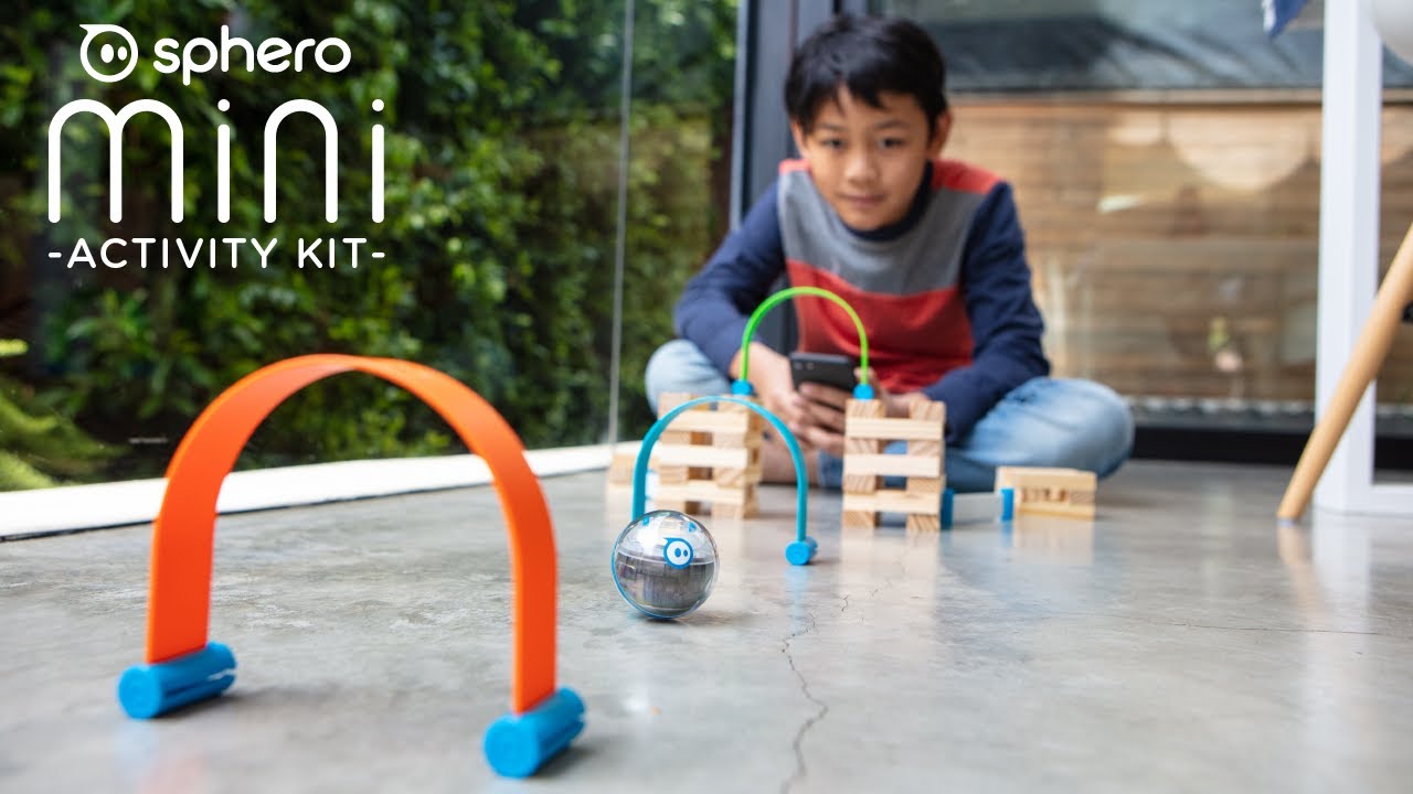 Sphero Mini Activity Kit: App-Enabled Programmable Robot Ball with 55 Piece  Construction Set - STEM Educational Toy for Kids Ages 5 & Up - Drive, Game