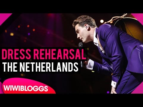 Netherlands: Douwe Bob “Slow Down” dress rehearsal semi-final 1 @ Eurovision 2016