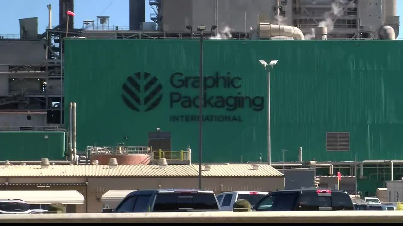 About 400 union workers at East Texas paper mill could go on strike