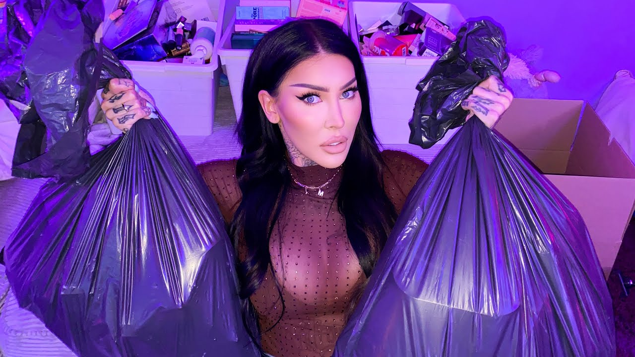 Al Mijn MakeUp WEGGOOIEN.. | GEEN CLICKBAIT! | JessieMaya