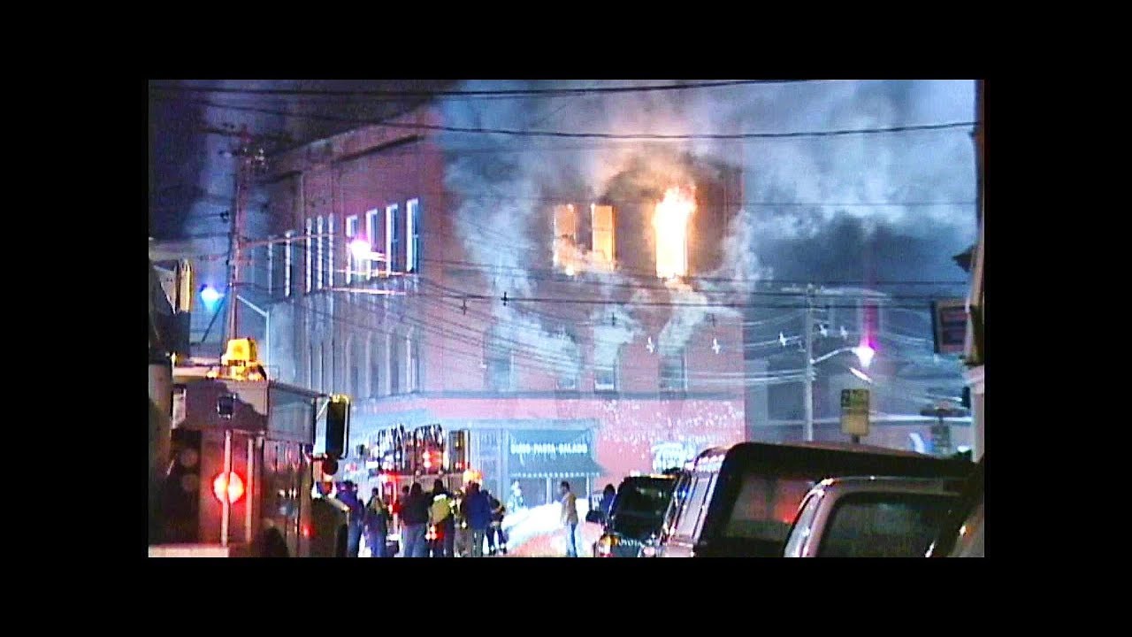 1 School St. Marblehead 4 alarm fire 2/19/2003.. - YouTube