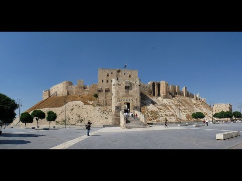 حمام خيري ياعين يالله يا حلوة يالله و يا احلى كل البنات و هزي بمحرمتك و دلوني مكانو دلوني