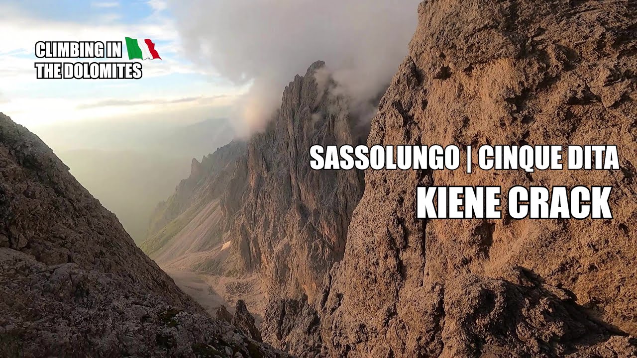 Climbing in the Dolomites | Sassolungo | Kiene crack - 350m
