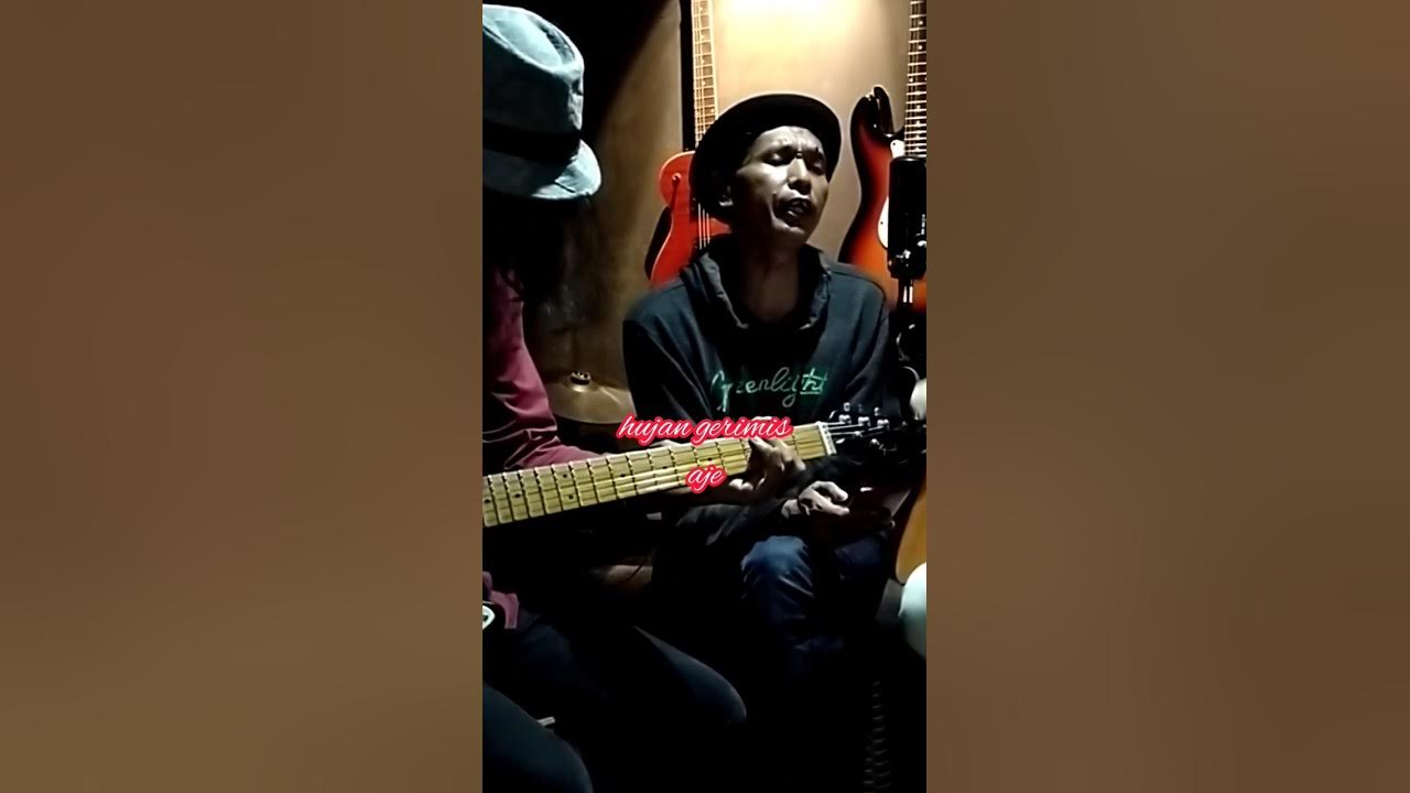 hujan gerimis aje #foryou #eujangerimisaje #coveracoustik #jamming #akustikcover hujan gerimis aje #foryou #eujangerimisaje #coveracoustik #jamming #akustikcover