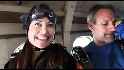 Kimberley Ingram SKYDIVES!!