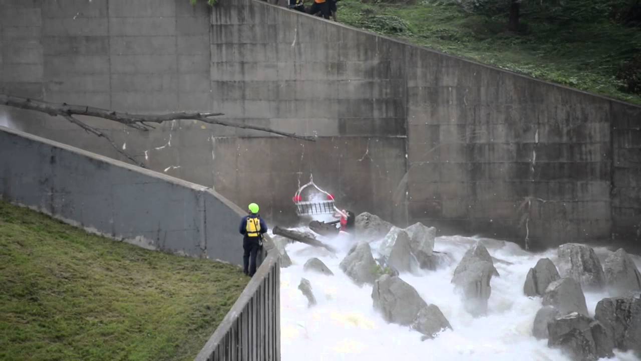 Man's body recovered after Apache Lake boating accident in flash flood, image size:1280x720