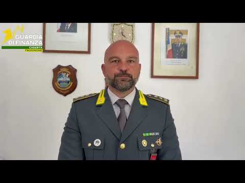 Video Maxi blitz della Guardia di Finanza: scoperta fabbrica clandestina di sigarette