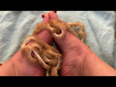 Toes/feet/wrinkled soles