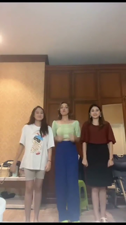 Kelakuan Para Wanita Yang Cinta Denis di Belakang Layar😆 Akur Banget Kan🤭 #shorts #bidadarisurgamu