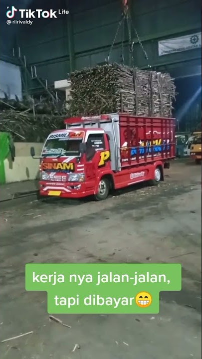 viral story wa truk tebu mbois
