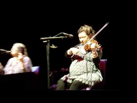 "Josef Locke" by Eliza Carthy and Norma Waterson LIVE at Birmingham Town Hall