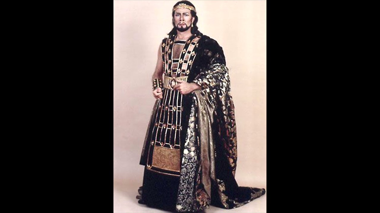 Samuel Ramey's Superhuman Rossinian Coloratura and Range (Eb2 - F4)  as Assur