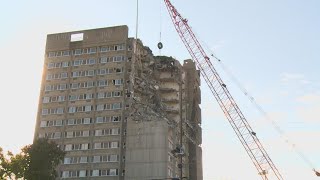 Tallest New Albany apartment complex being demolished