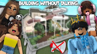BLOXBURG YOUTUBERS BUILD TOGETHER WITHOUT TALKING...