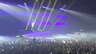 Armin van Buuren playing Superstring (Rank 1 Remix) @ ASOT 700 Festival Utrecht 21-02-2015