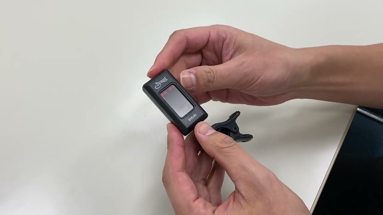 クリップチューナー SYC-01 電池の入れ方