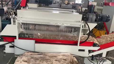 Wood log debarker with crusher for plywood production line