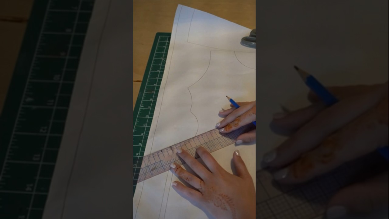 Emilie’s fav tool! It’s a simple one but SO useful #diycosplay #diysewing #sewingtutorial #cosplay