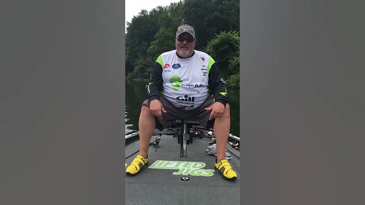Prostaffer Shawn Hemingway talks about shoes!