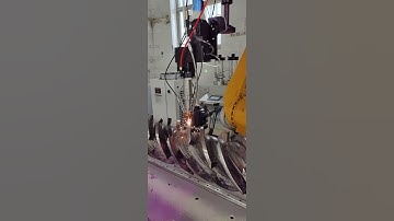 This is our newly installed screw laser cladding equipment #lasercladding #lasercladdingsystem