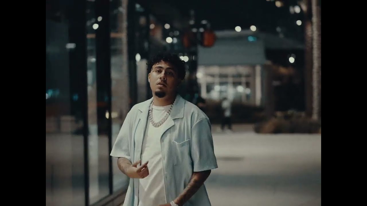 Guarda Lil Maru - BOUNCE BACK (Official Music Video) su YouTube Guarda Lil Maru - BOUNCE BACK (Official Music Video) su YouTube