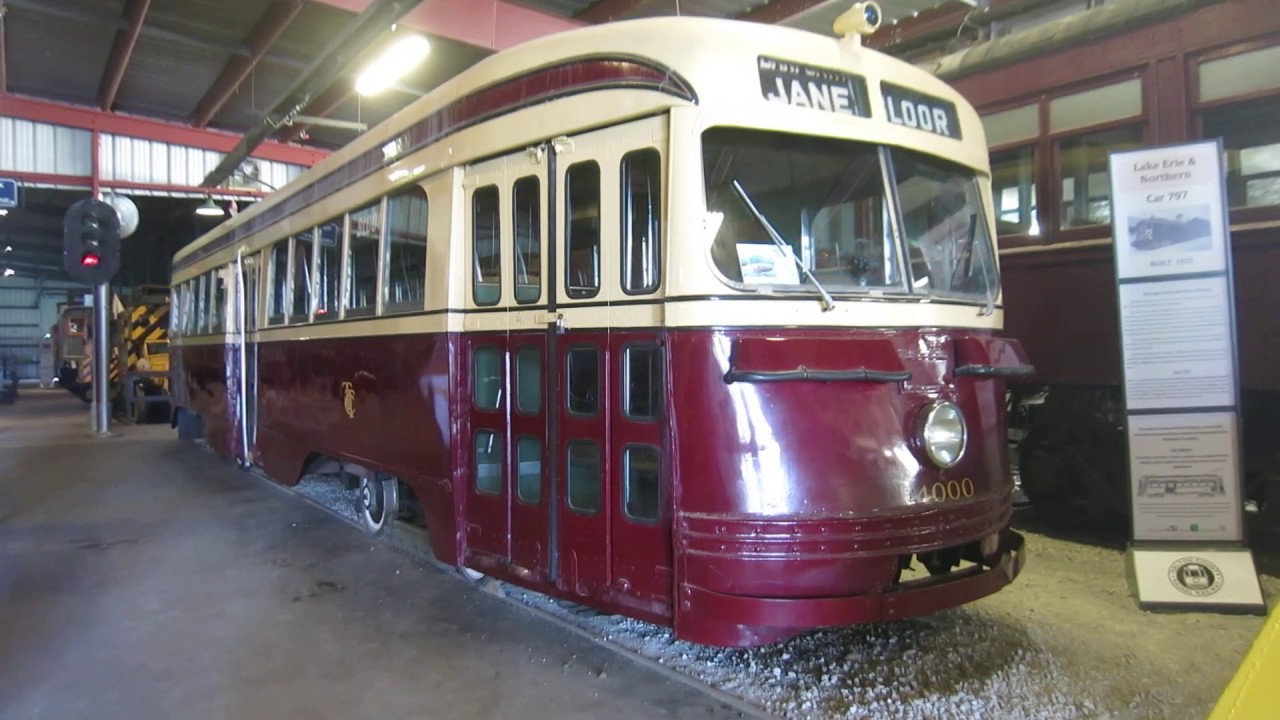 Toronto Transit Commission 1938 pre war air electric PCC streetcar 4000.