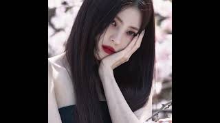Han So Hee's recent Instagram updates on her official handle @xeesoxee| SWITCH  (Super Slowed) 🖤🖤