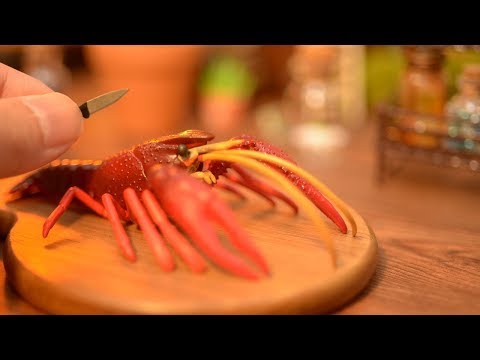 Crawfish sashimi. Stop motion cooking. Miniature. ASMR.