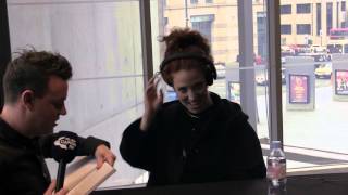 Jess Glynne Plays Lips Are Moving