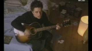 Miniatura de vídeo de "Green Day Good Riddance (Time of Your Life) Official Video"