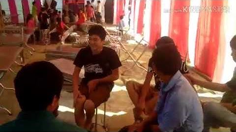 Dân tộc thổi kèn đi đón dâu