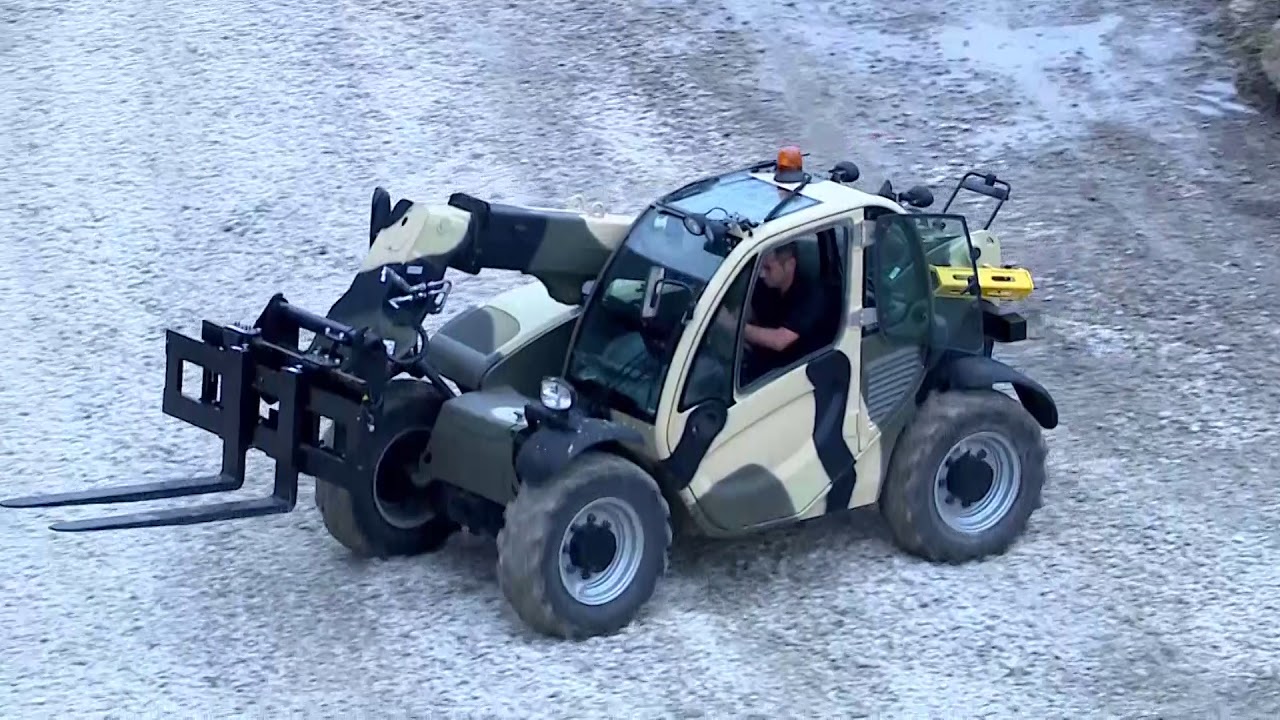 Eurosatory 2018 - Manitou Defense Telehandler Demonstration (EN) - YouTube