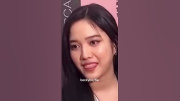 Becky teasing Freen 🤣❤️ #gaptheseries #freenbeck #freensarocha #beckyarmstrong #lgbt