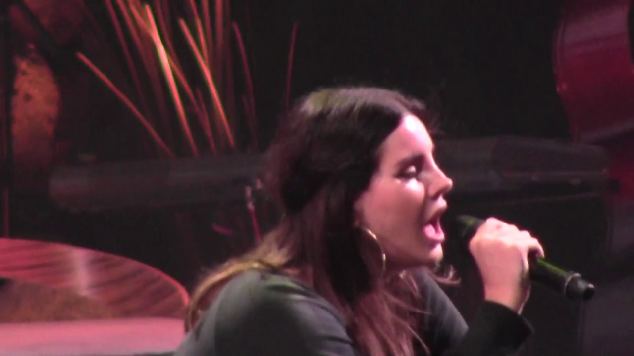 Lana Del Rey  - Ride - LIVE [ Mediolanum Forum @Milano 11.04.18 ]