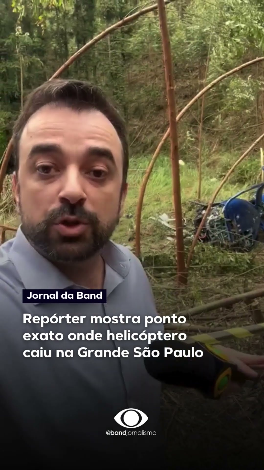Repórter mostra ponto exato onde helicóptero caiu na Grande São Paulo #shorts