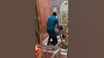 मंदिर में दीया लगाते समय गलती ना करे#pradeepmishra #shiv # shivmahapuran #mahadev #shorts #bholenath