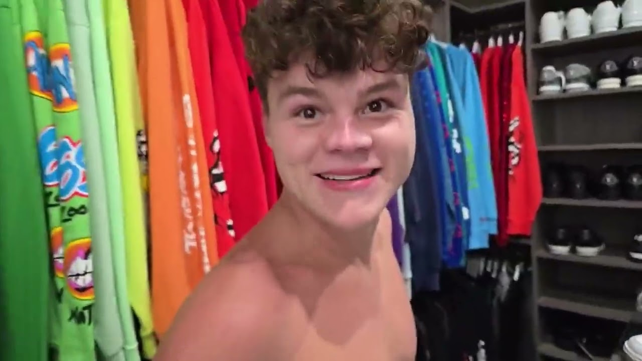 Jack Doherty gives $1000000 closet tour