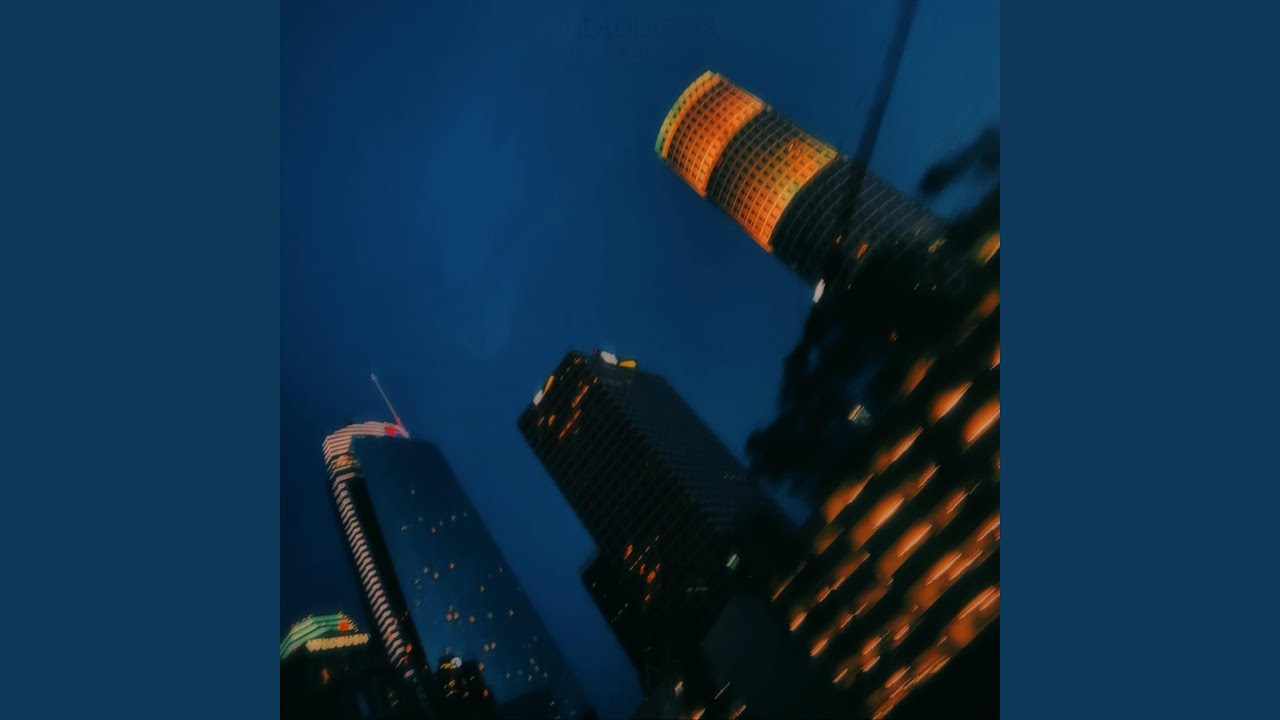 Obejrzyj HEADLIGHTS w YouTube Obejrzyj HEADLIGHTS w YouTube