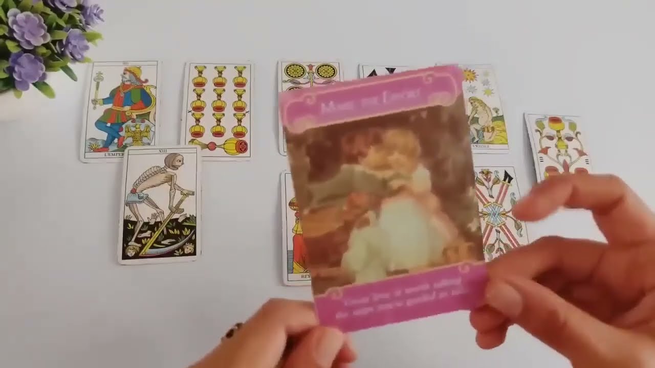 تاروت برج العذراء الحبيب حزين بسبب البعد عنك 🥹❤️