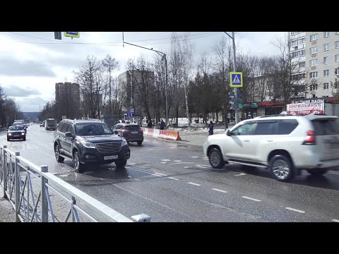 Светофор возле площади Дружбы заработал. Краткий разбор и мнение жителей