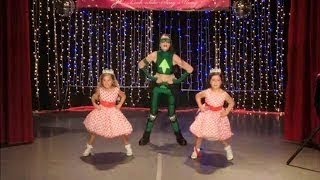 Sophia Grace & Rosie Perform 'U Can't Touch This' on Ellen show