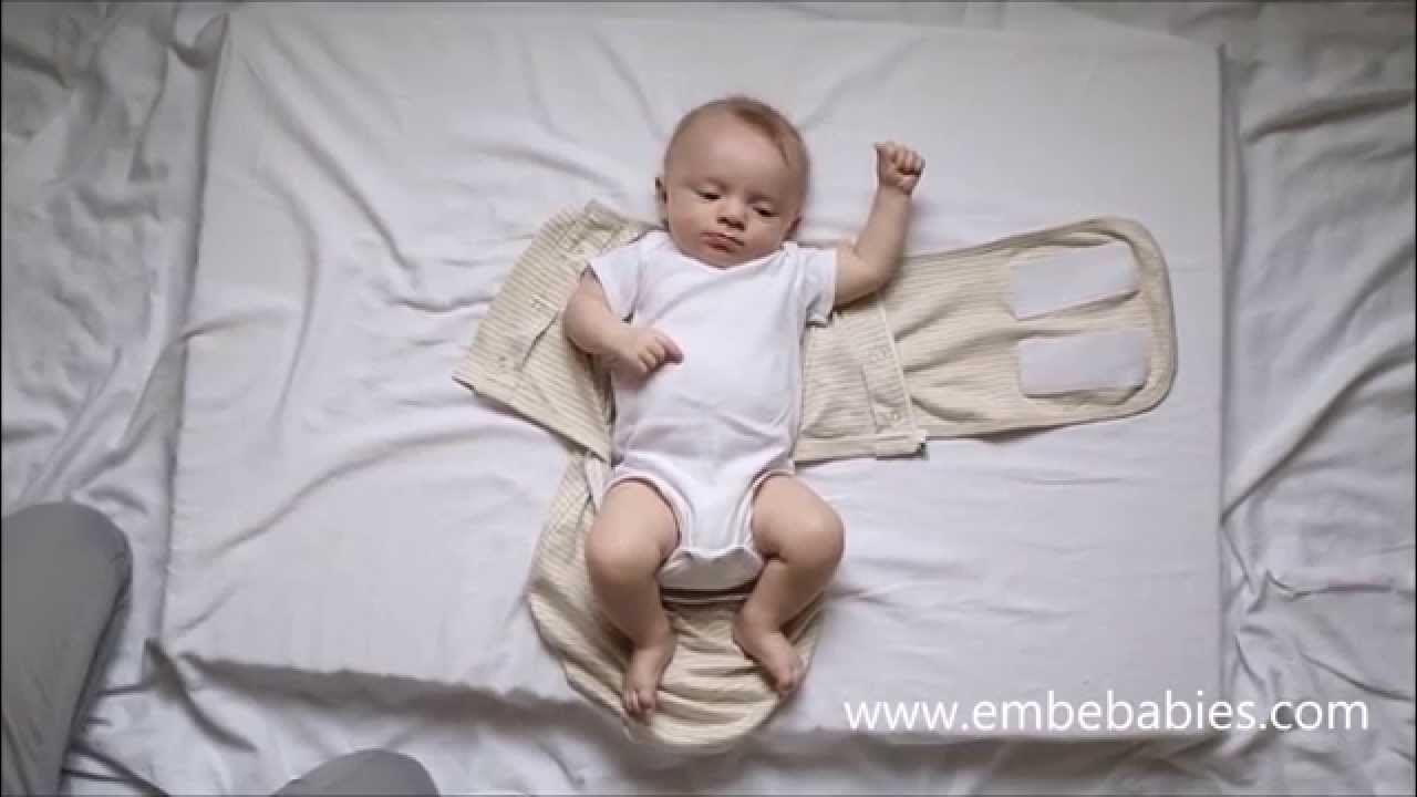 How to Swaddle a Newborn Baby Embé® YouTube