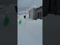 物置前面の雪庇落とし🌈 #shorts #雪下ろし #人力除雪