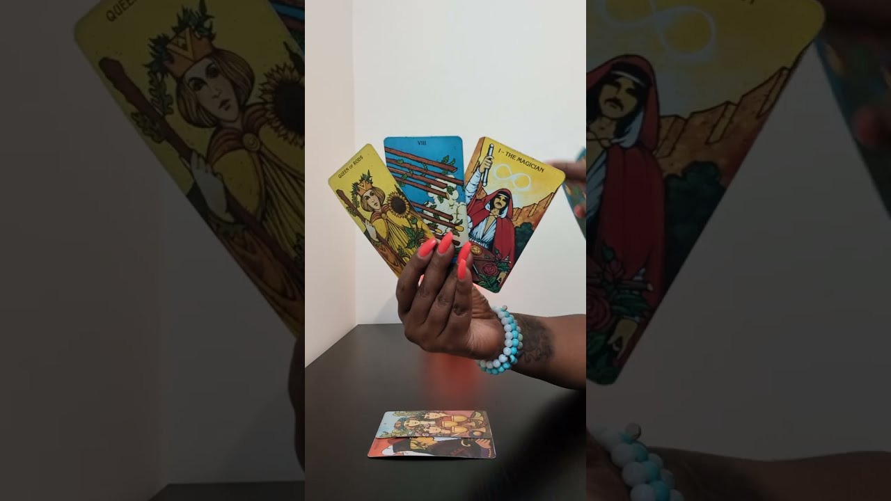 ДФ, эта таролог давала информацию о тебе и твоём DM, пока не поняла, о ком она говорит.