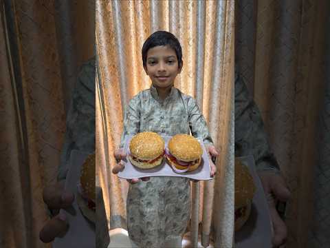 Chicken Burger Recipe 🍔 #sadimkhan #shorts @mukeem03