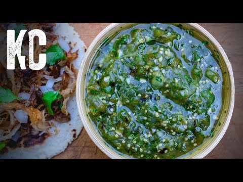 ROASTED SALSA VERDE RECIPE | Green Tomatillo Salsa